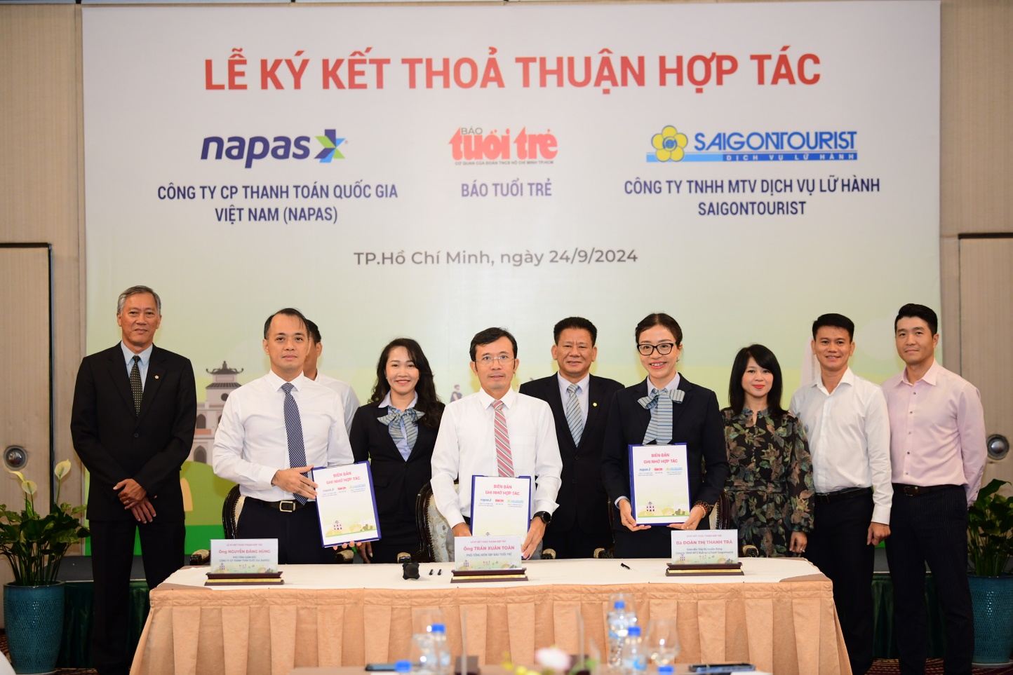 NAPAS, Saigontourist and Tuoi Tre News sign a cooperation agreement to promote NAPAS card spending in Korea.- Ảnh 2.