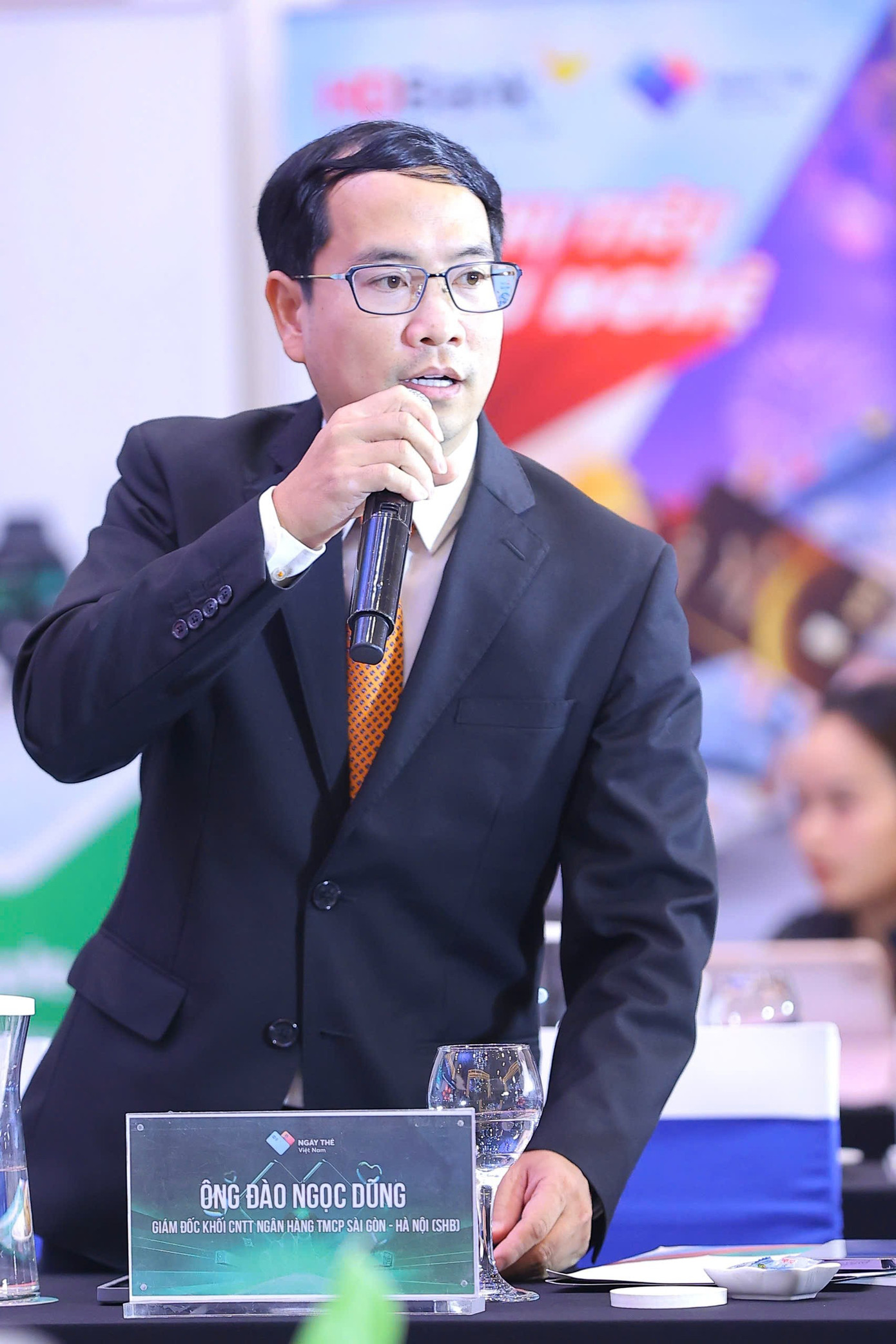 Hội thảo Ngày thẻ Việt Nam 2025: Một chạm vạn niềm tin - Kiến tạo tương lai thanh toán số"- Ảnh 11. Hội thảo Ngày thẻ Việt Nam 2025: Một chạm vạn niềm tin - Kiến tạo tương lai thanh toán số"- Ảnh 11.