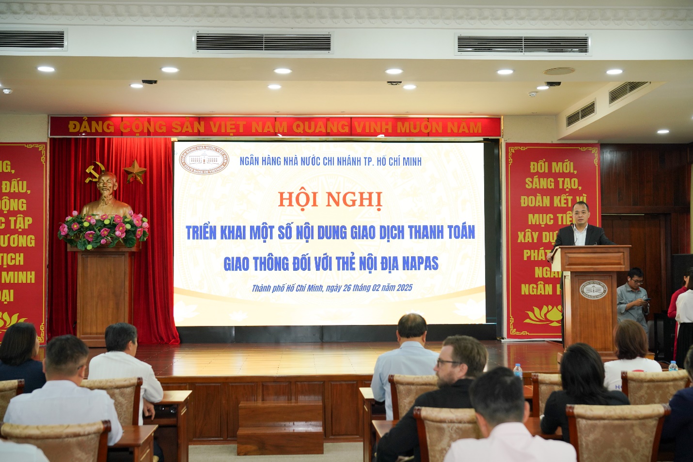 60 triệu chủ thẻ NAPAS có thể thay thế thẻ vé lên Metro Bến Thành - Suối Tiên- Ảnh 1.