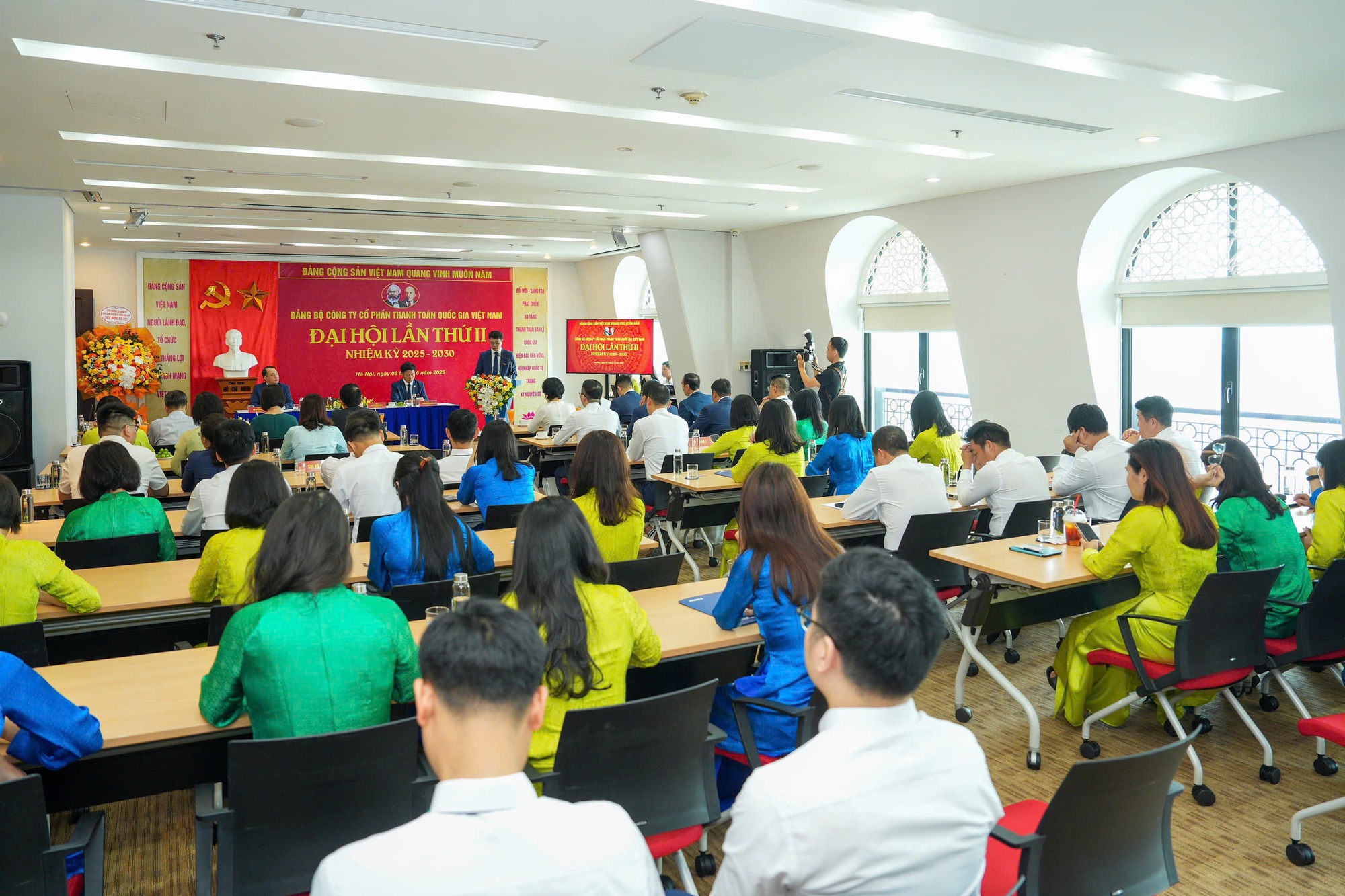 NAPAS cần nâng cao hơn nữa năng lực công nghệ, đào tạo nguồn nhân lực để kiến tạo xã hội tốt đẹp- Ảnh 6. NAPAS cần nâng cao hơn nữa năng lực công nghệ, đào tạo nguồn nhân lực để kiến tạo xã hội tốt đẹp- Ảnh 6.