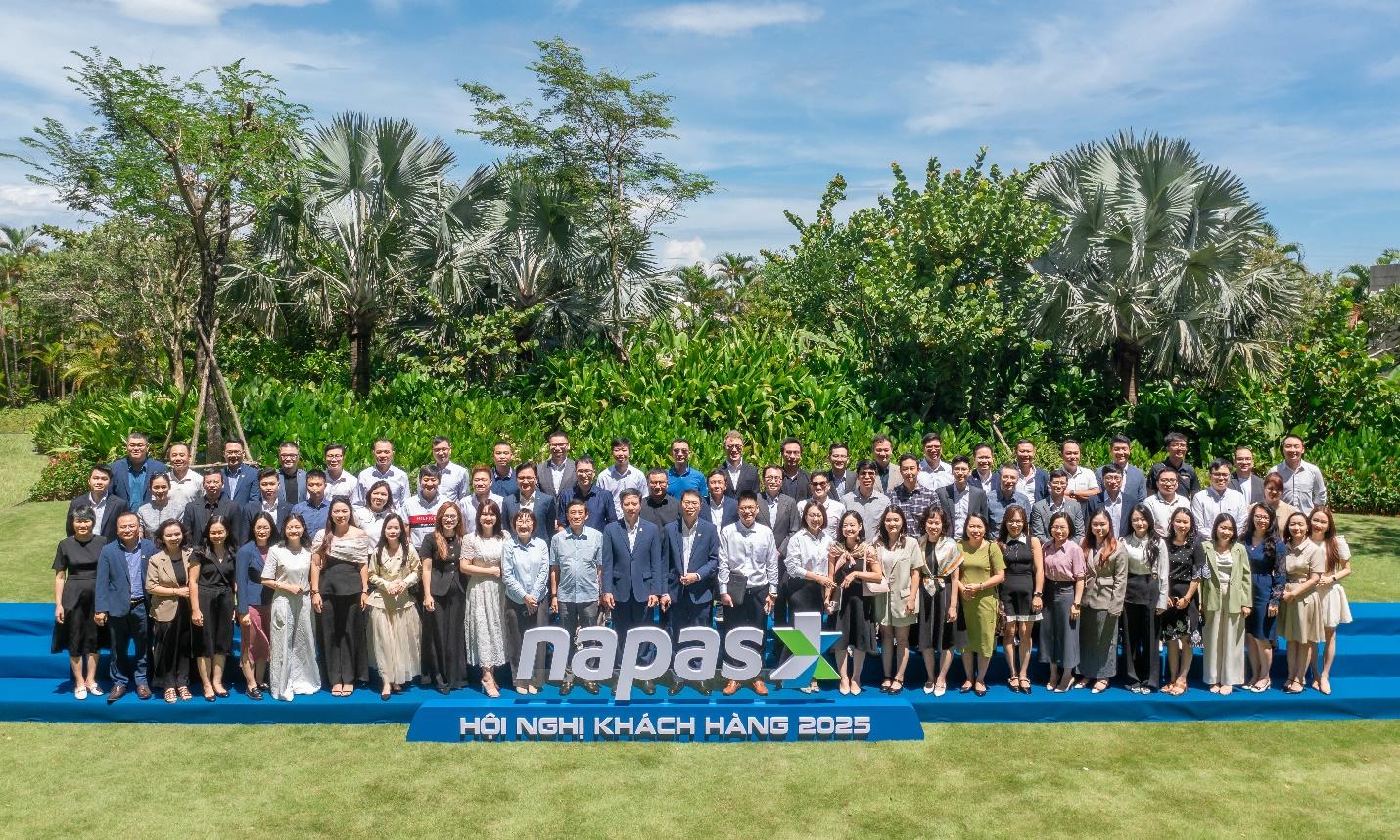 NAPAS vinh danh các đơn vị Trung gian Thanh toán tại Hội nghị Khách hàng 2025- Ảnh 1.