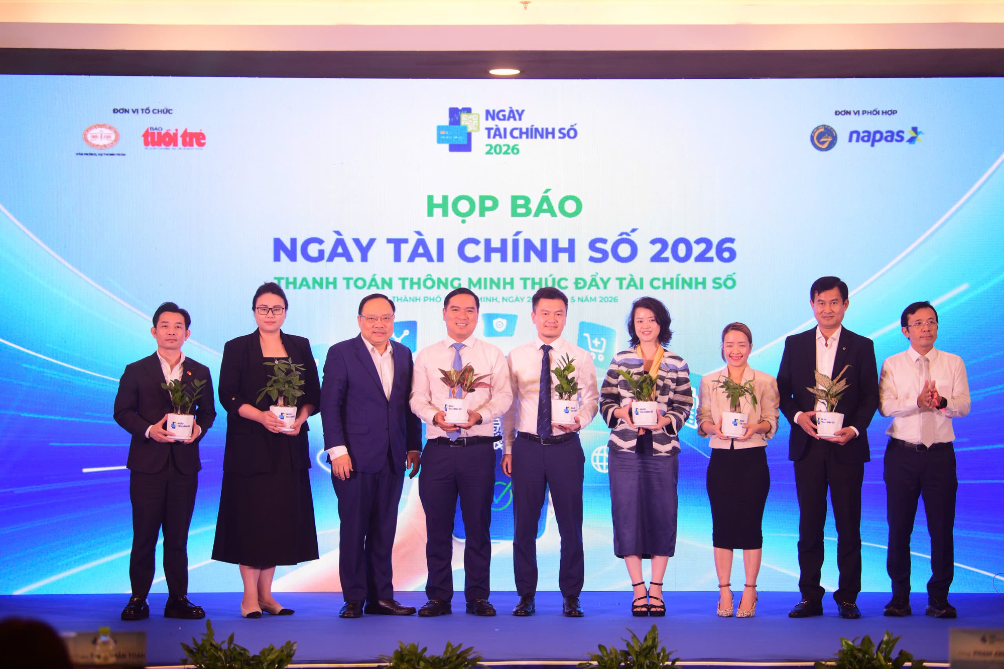 Xây hệ sinh thái tài chính số với mũi nhọn là mã QR thanh toán- Ảnh 2.