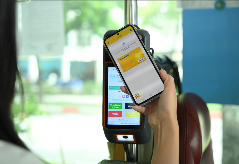 Giao thông công cộng TP. Hồ Chí Minh hiện đại hóa với thanh toán thẻ NAPAS không tiếp xúc- Ảnh 1.