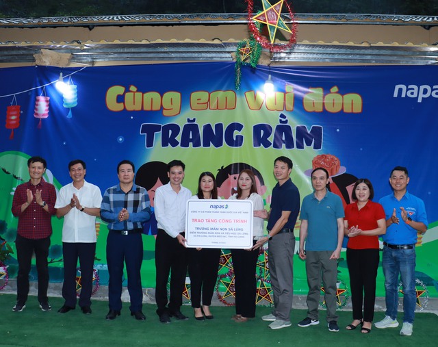 Ceremony for donating the construction of Sa Lung Kindergarten and Primary School - Ảnh 1.