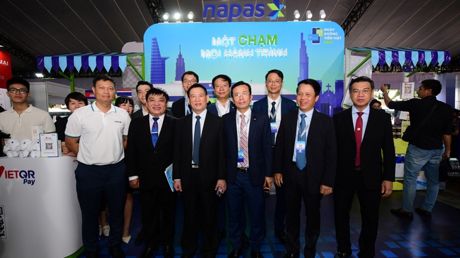 Ngày không tiền mặt 2025