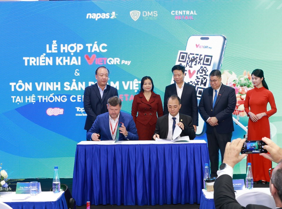 NAPAS đồng hành cùng chương trình “Chạm Việt Nam – Nhận tự hào”, ủng hộ cuộc vận động “Người Việt Nam ưu tiên dùng hàng Việt Nam”- Ảnh 1. NAPAS đồng hành cùng chương trình “Chạm Việt Nam – Nhận tự hào”, ủng hộ cuộc vận động “Người Việt Nam ưu tiên dùng hàng Việt Nam”- Ảnh 1.