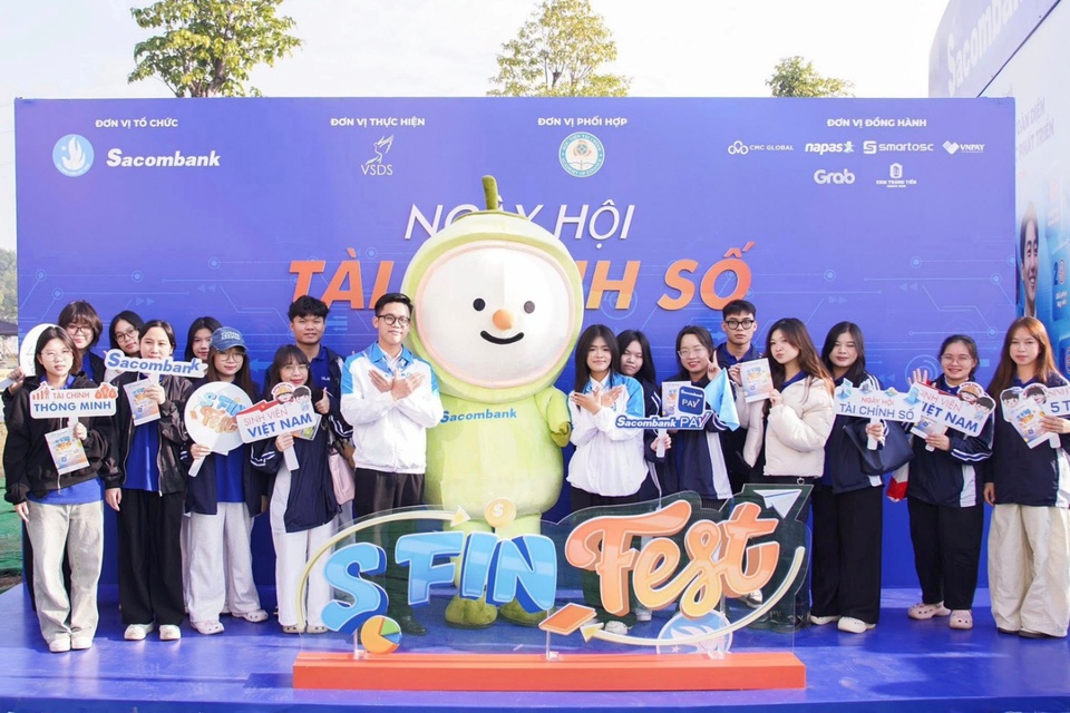 NAPAS đồng hành trang bị kỹ năng tài chính số cho sinh viên tại S-FINFEST 2025- Ảnh 5. NAPAS đồng hành trang bị kỹ năng tài chính số cho sinh viên tại S-FINFEST 2025- Ảnh 5.