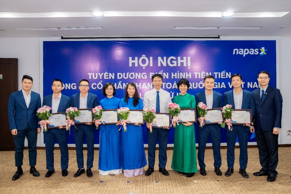 NAPAS tổ chức Hội nghị tuyên dương điển hình tiên tiến lần thứ II - Ảnh 7. NAPAS tổ chức Hội nghị tuyên dương điển hình tiên tiến lần thứ II - Ảnh 7.