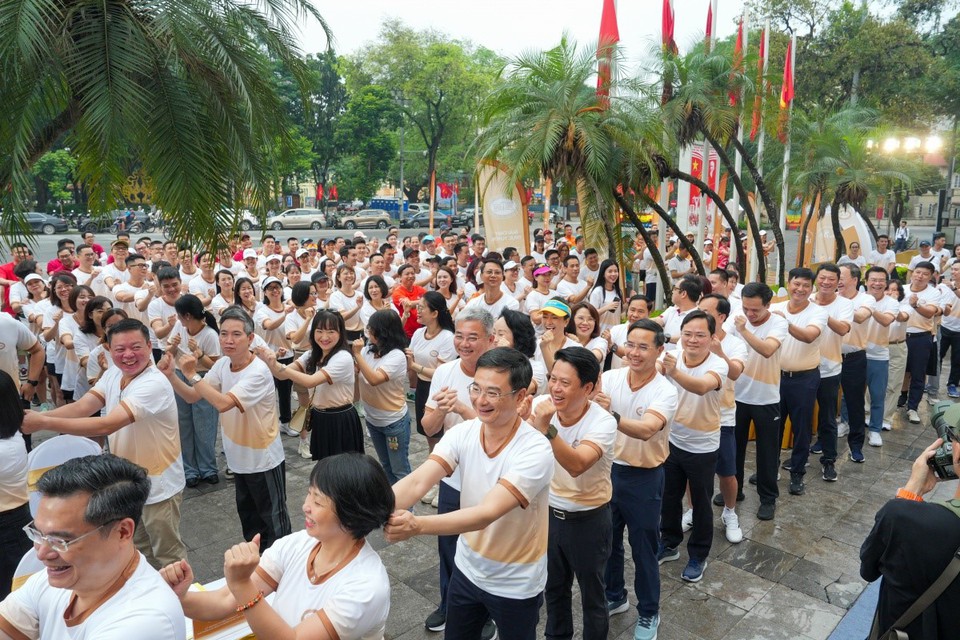 NAPAS tham gia Lễ phát động Giải chạy bộ trực tuyến kỷ niệm "75 năm Ngân hàng Việt Nam"- Ảnh 4.