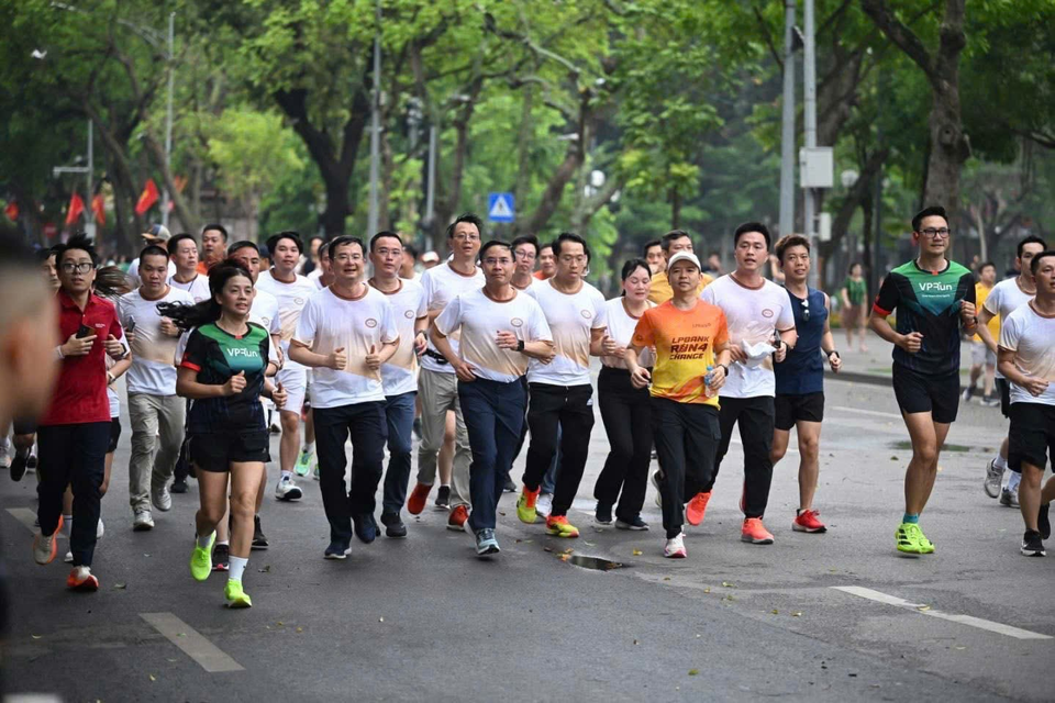 NAPAS tham gia Lễ phát động Giải chạy bộ trực tuyến kỷ niệm "75 năm Ngân hàng Việt Nam"- Ảnh 5.
